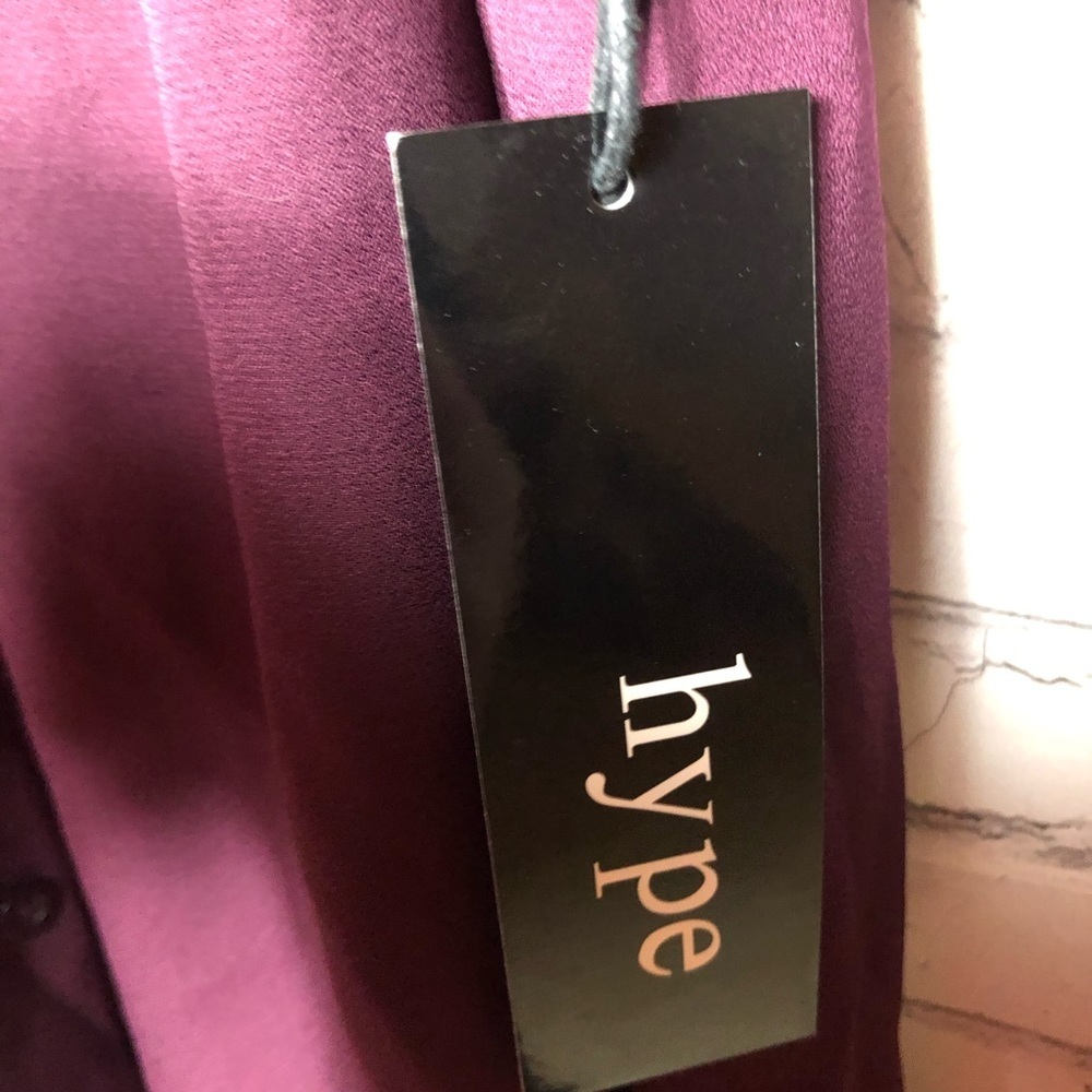 Hype Off the Shoulder Dobby Blouse Burgundy Size Small - Picture 4 of 8
